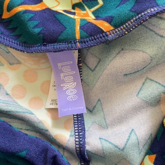 LuLaRoe Legging The nightmare before Christmas Jack one size (fit M) stretchy - Picture 5 of 5